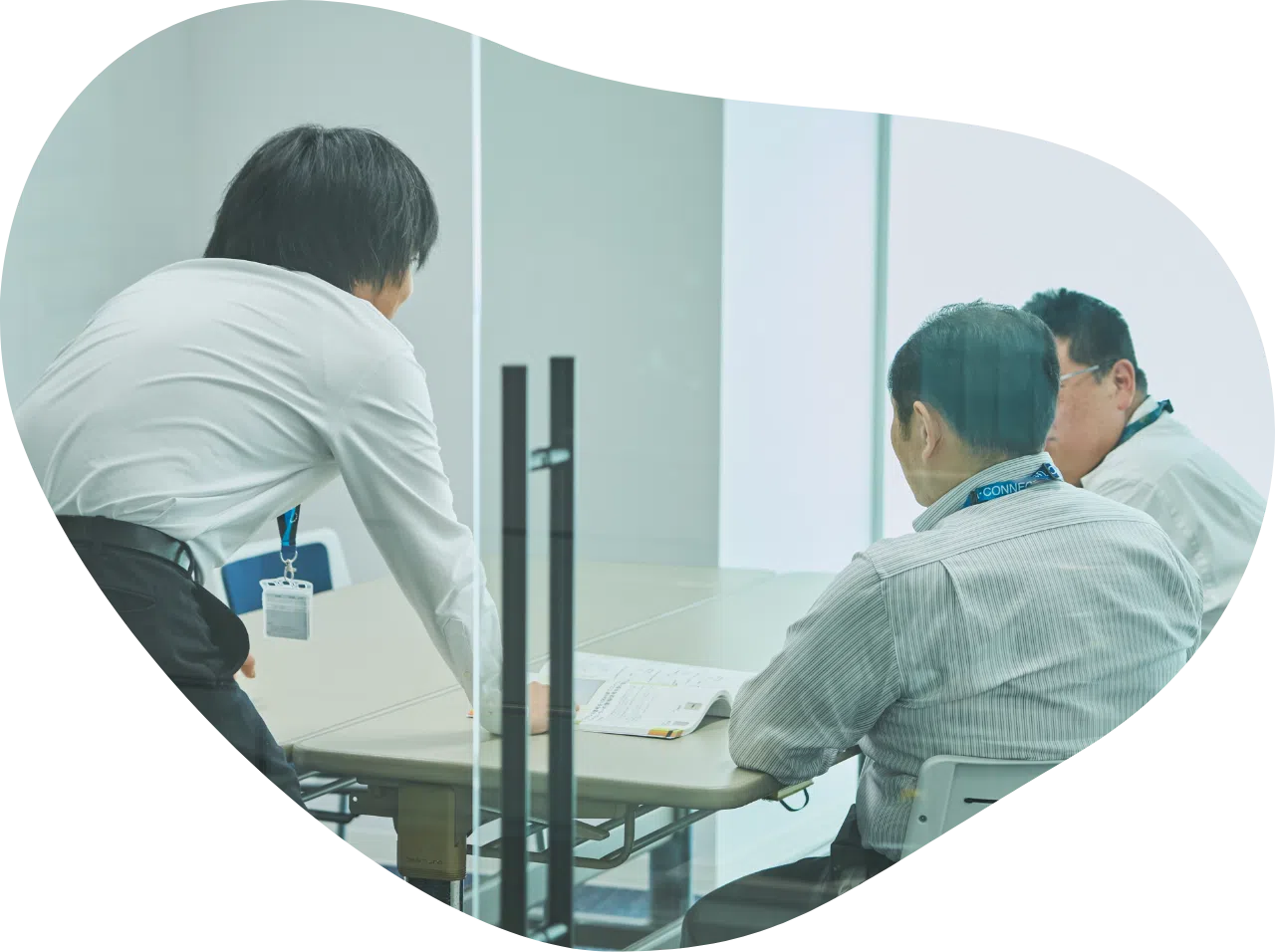 助け合いながらチームで乗り越える